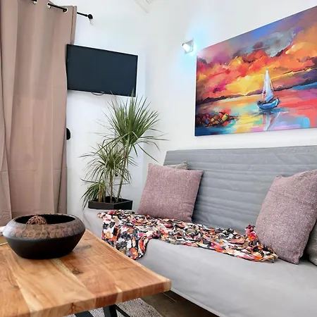 Del Sol * مدينة سكياثوس