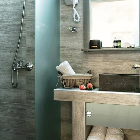 Del Sol Скиатос