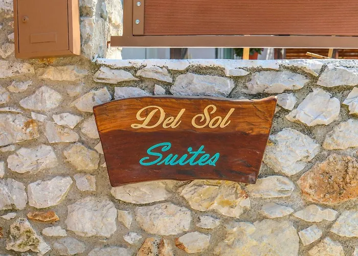 Del Sol * העיירה סקיאתוס